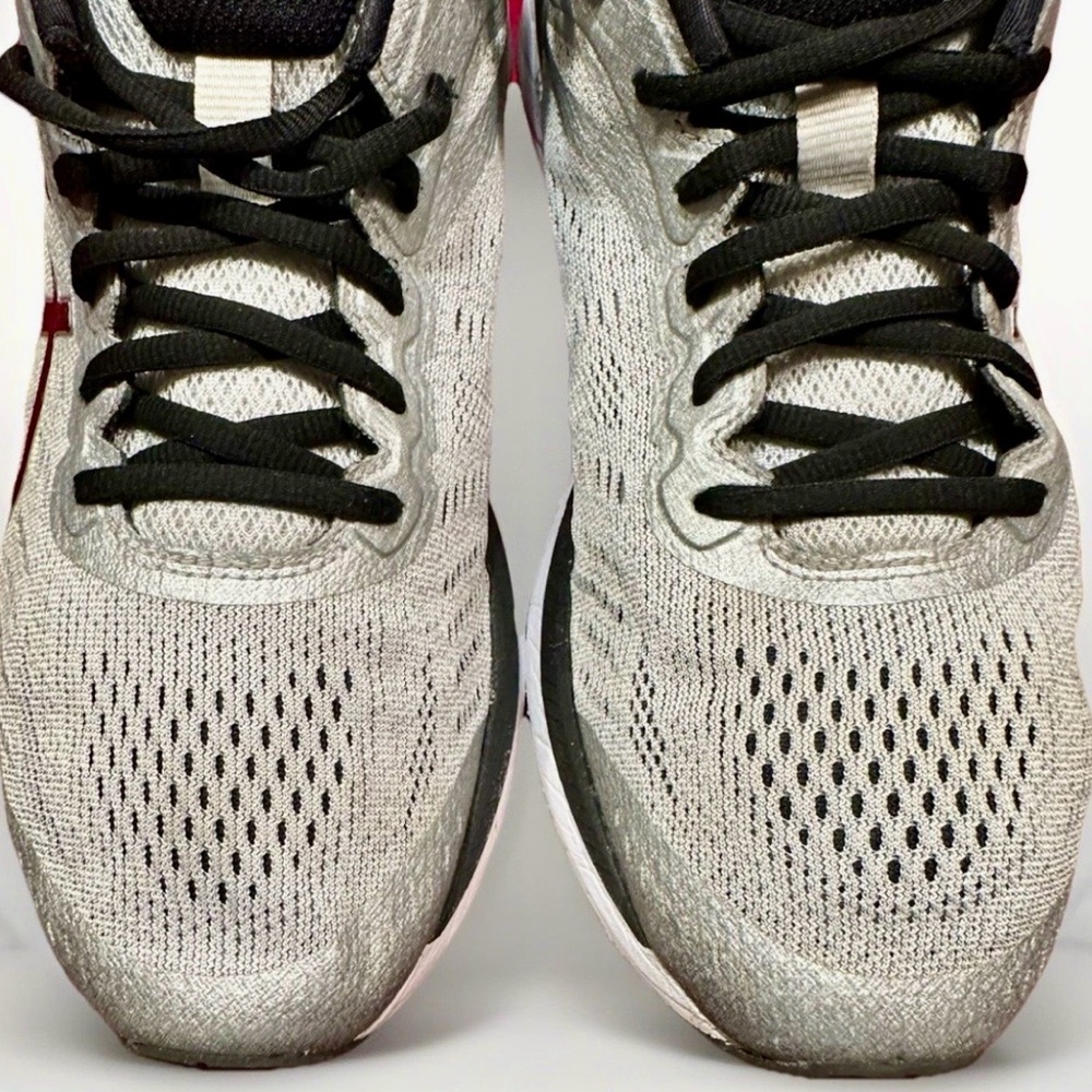 ASICS Men’s Size 10.5 Dynamic Duomax T749N Running Shoes Silver & Black GREAT - Picture 4 of 16
